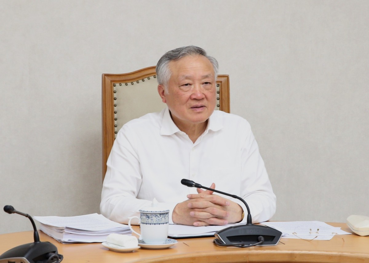 Phó Thủ tướng Thường trực Chính phủ Nguyễn Hòa Bình làm việc với Bộ Nội vụ về rà soát, xây dựng Nghị định về phân cấp, phân quyền - Ảnh: VGP/Nguyễn Hoàng Phó Thủ tướng Thường trực Chính phủ Nguyễn Hòa Bình làm việc với Bộ Nội vụ về rà soát, xây dựng Nghị định về phân cấp, phân quyền - Ảnh: VGP/Nguyễn Hoàng