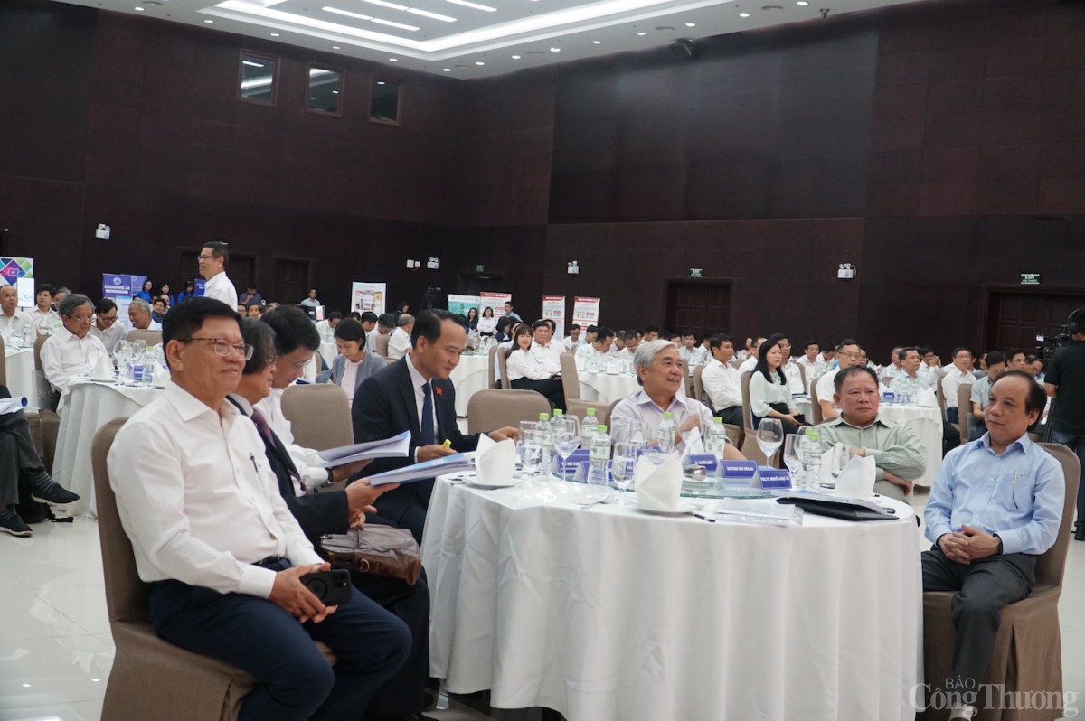 Thành phố Đà Nẵng gặp mặt hơn 250 Giáo sư, Phó Giáo sư để lắng nghe ý kiến góp ý về phát triển nguồn nhân lực chất lượng cao thành phố