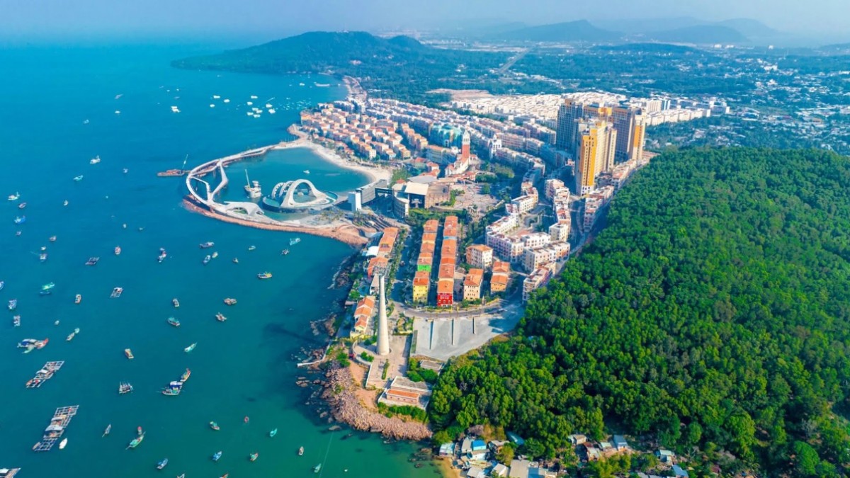 Chuẩn bị các điều kiện về cơ sở hạ tầng phục vụ tổ chức thành công Hội nghị APEC 2027 tại thành phố Phú Quốc, tỉnh Kiên Giang, gắn liền với sự phát triển bền vững của địa phương, đất nước