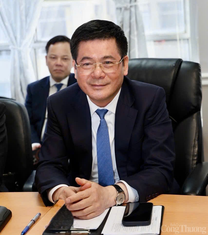 Bộ trưởng Nguyễn Hồng Diên Excelerate Energy về phát triển khí LNG Bộ trưởng Nguyễn Hồng Diên Excelerate Energy về phát triển khí LNG