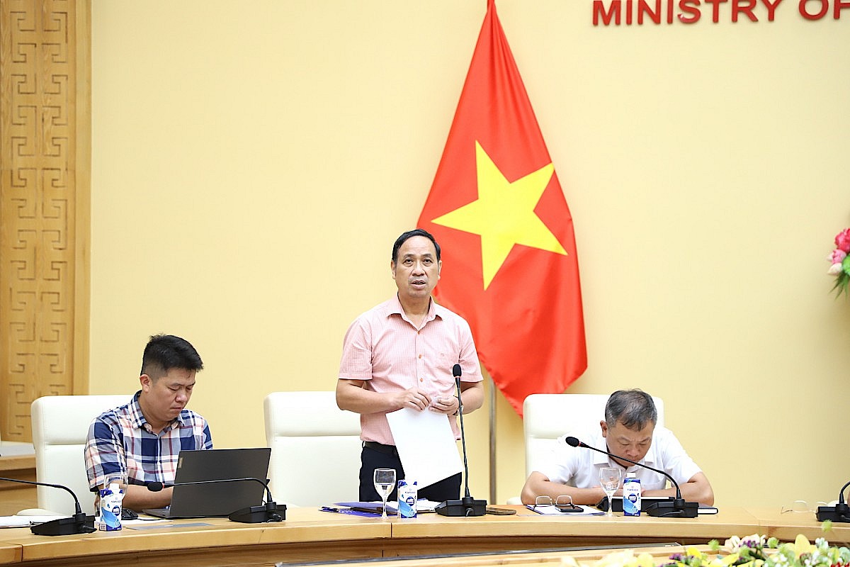 Bộ Công Thương tổ chức họp trực tuyến về tiến độ triển khai các dự án năng lượng Bộ Công Thương tổ chức họp trực tuyến về tiến độ triển khai các dự án năng lượng