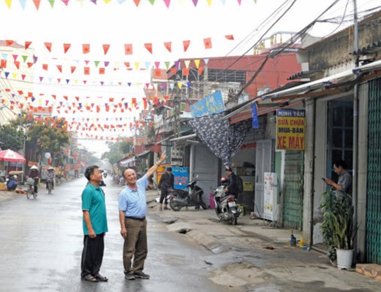 100% tuyến đường thôn 1 An Định, xã Thụy Văn (Thái Thụy) lắp đặt hệ thống điện chiếu sáng. 100% tuyến đường thôn 1 An Định, xã Thụy Văn (Thái Thụy) lắp đặt hệ thống điện chiếu sáng.