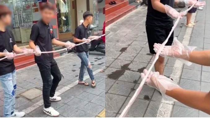 Đoạn lòng dài 40 m khiến dân mạng tranh cãi. Ảnh chụp màn hình. Đoạn lòng dài 40 m khiến dân mạng tranh cãi. Ảnh chụp màn hình.