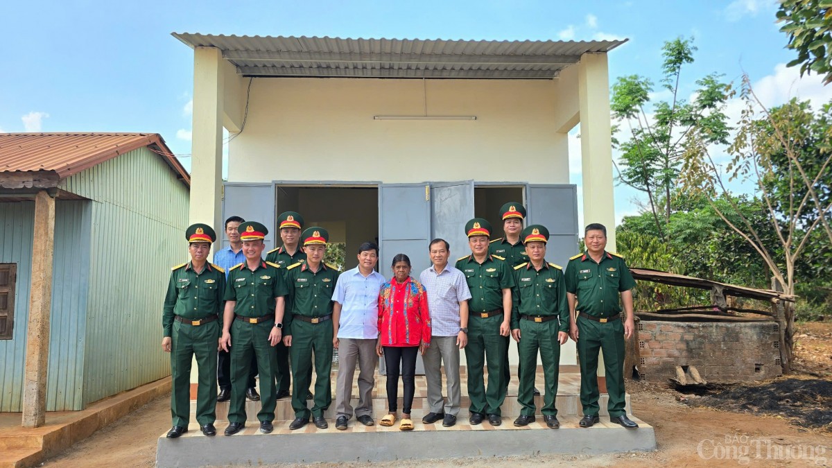 Hành trình dựng xây mái ấm vùng cao Hành trình dựng xây mái ấm vùng cao