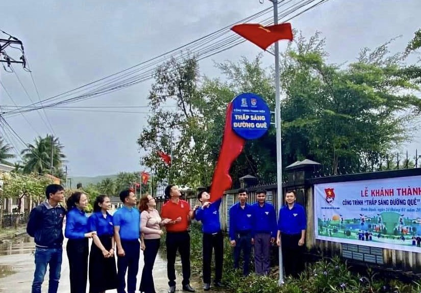 Những công trình “Thắp sáng đường quê” bảo đảm an ninh trật tự, giao thông an toàn Những công trình “Thắp sáng đường quê” bảo đảm an ninh trật tự, giao thông an toàn