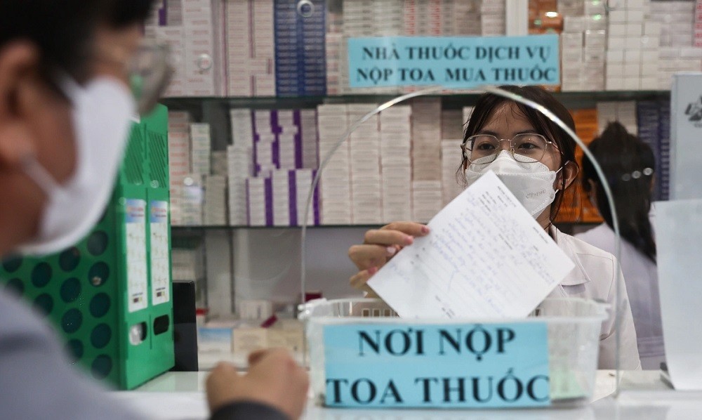 kiểm soát định danh bác sĩ được phép kê đơn, bác sĩ kê đơn ra sao, kê thuốc gì, đơn vị nào bán thuốc đó kiểm soát định danh bác sĩ được phép kê đơn, bác sĩ kê đơn ra sao, kê thuốc gì, đơn vị nào bán thuốc đó