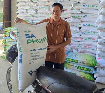 Phú Mỹ cung ứng phân bón cho vụ hè thu/mùa mưa