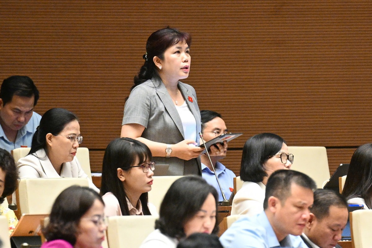 Đại biểu Nguyễn Thị Thu Hà - Đoàn ĐBQH tỉnh Quảng Ninh