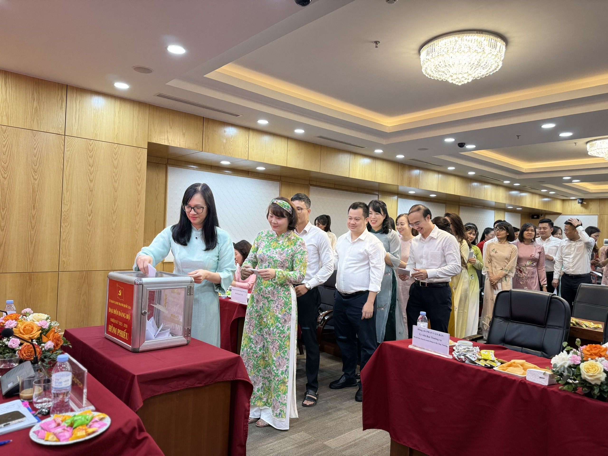 Đảng bộ Ủy ban Cạnh tranh Quốc gia:Sức mạnh từ đoàn kết