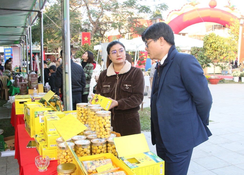 Ba Chẽ đẩy mạnh quảng bá trà hoa vàng. Ảnh: Nguyễn Dung Ba Chẽ đẩy mạnh quảng bá trà hoa vàng. Ảnh: Nguyễn Dung