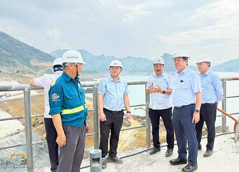 EVN đẩy nhanh các dự án nguồn và lưới điện trọng điểm