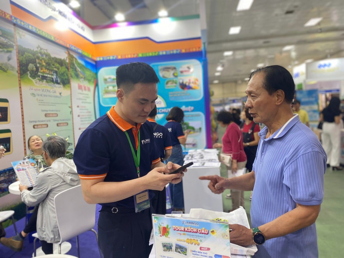 Du lịch hè vào mùa: Cảnh giác ‘bẫy’ lừa đảo dịch vụ Du lịch hè vào mùa: Cảnh giác ‘bẫy’ lừa đảo dịch vụ