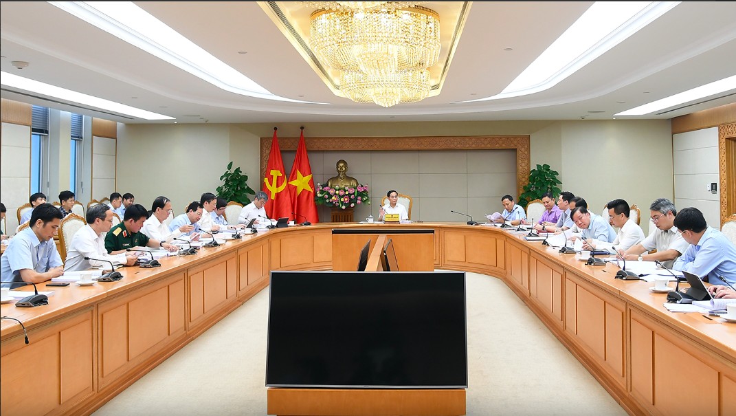 Phó Thủ tướng Bùi Thanh Sơn làm việc với Bộ Công Thương về dự thảo Nghị định về phân cấp, phân quyền gắn với phân định thẩm quyền thực hiện mô hình tổ chức chính quyền địa phương 2 cấp - Ảnh: VGP/Hải Minh Phó Thủ tướng Bùi Thanh Sơn làm việc với Bộ Công Thương về dự thảo Nghị định về phân cấp, phân quyền gắn với phân định thẩm quyền thực hiện mô hình tổ chức chính quyền địa phương 2 cấp - Ảnh: VGP/Hải Minh