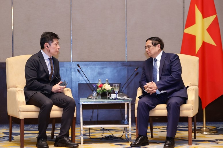 Thủ tướng Phạm Minh Chính và ông Anthony Tan, Giám đốc Điều hành và Đồng sáng lập Tập đoàn Grab - Ảnh: VGP/Nhật Bắc Thủ tướng Phạm Minh Chính và ông Anthony Tan, Giám đốc Điều hành và Đồng sáng lập Tập đoàn Grab - Ảnh: VGP/Nhật Bắc