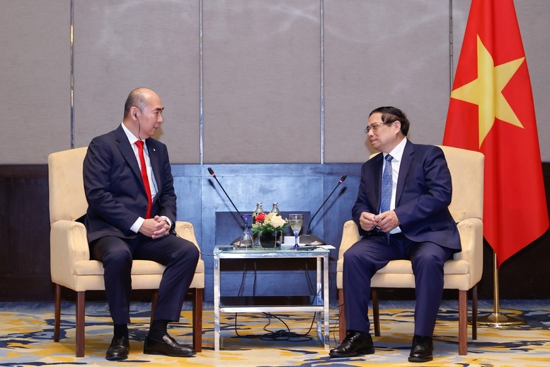 Thủ tướng Phạm Minh Chính và ông Datuk Ng Yih Pyng, Chủ tịch Hiệp hội Thương mại và Công nghiệp Hoa kiều tại Malaysia - Ảnh: VGP/Nhật Bắc Thủ tướng Phạm Minh Chính và ông Datuk Ng Yih Pyng, Chủ tịch Hiệp hội Thương mại và Công nghiệp Hoa kiều tại Malaysia - Ảnh: VGP/Nhật Bắc