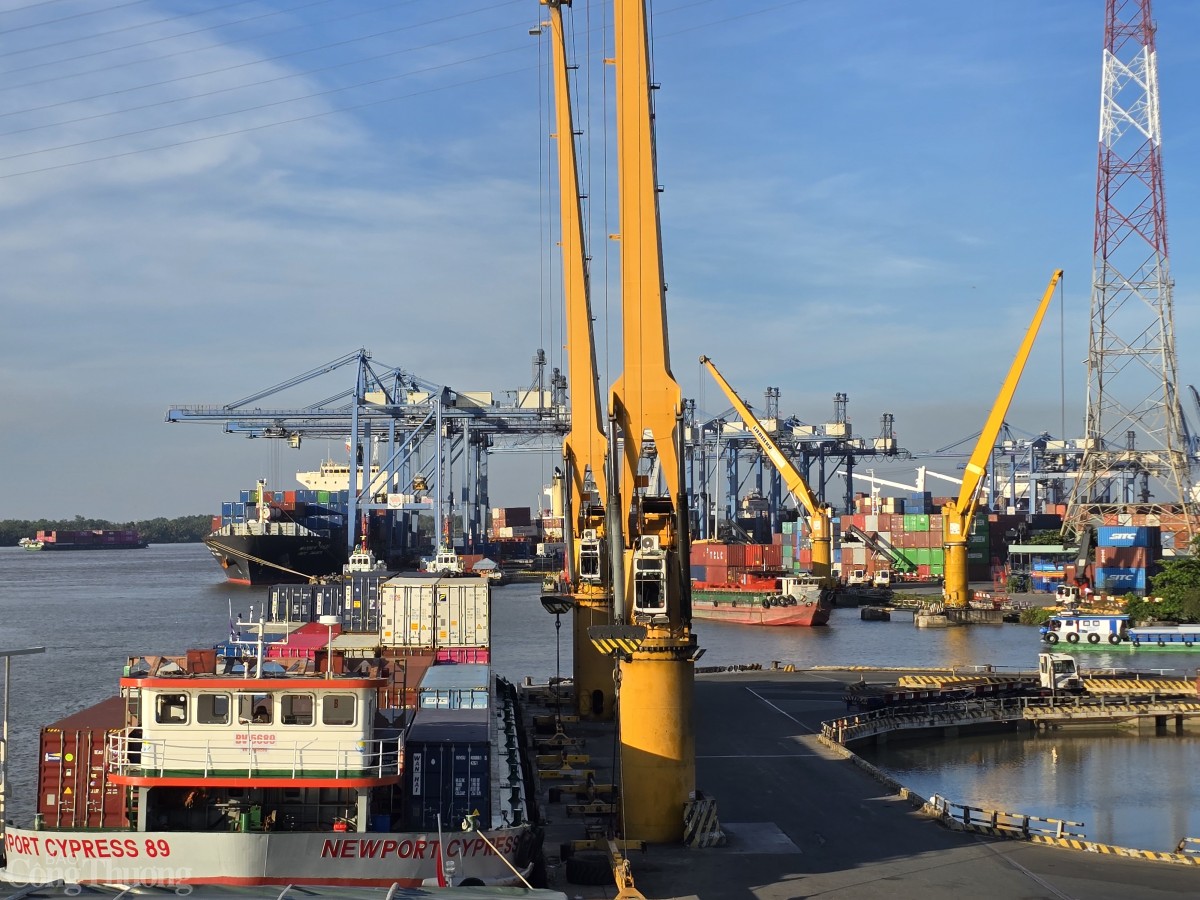 Hợp nhất vùng kinh tế trọng điểm: Sức bật mới cho TP.HCM Hợp nhất vùng kinh tế trọng điểm: Sức bật mới cho TP.HCM