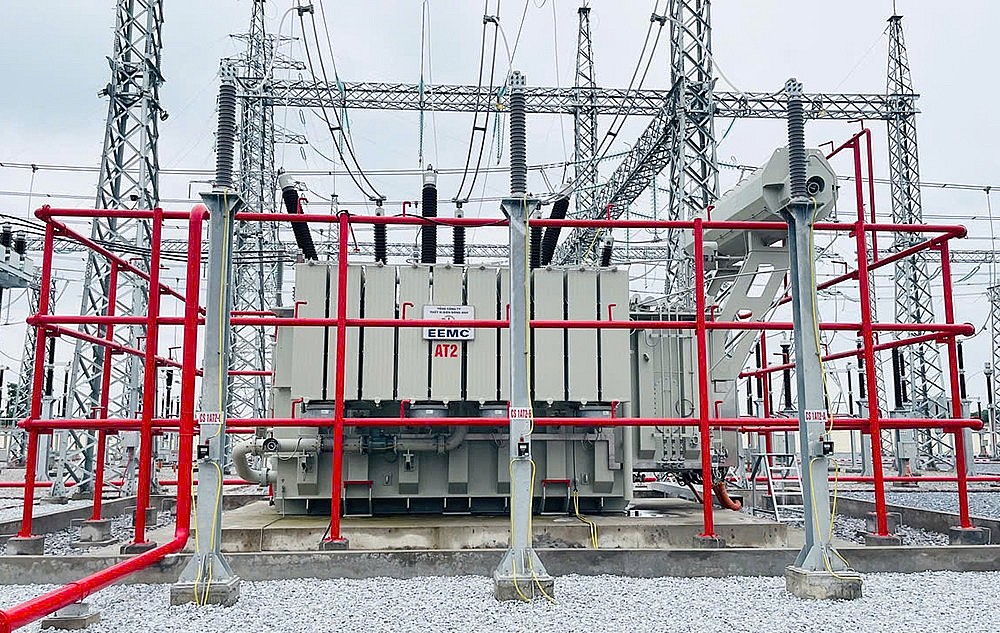 Máy biến áp 220kV tại Trạm biến áp 220kV Vũ Thư Máy biến áp 220kV tại Trạm biến áp 220kV Vũ Thư