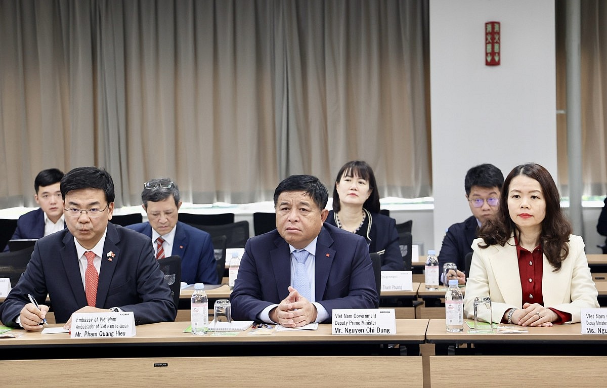 Phó Thủ tướng đề nghị hai bên tăng cường hợp tác để mở trung tâm đào tạo quy mô lớn, bài bản, chất lượng cao - Ảnh: VGP/Thu Sa