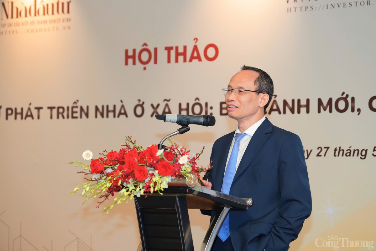 TS. Cấn Văn Lực, Chuyên gia Kinh tế trưởng BIDV, Thành viên Hội đồng Tư vấn chính sách tài chính, tiền tệ quốc gia TS. Cấn Văn Lực, Chuyên gia Kinh tế trưởng BIDV, Thành viên Hội đồng Tư vấn chính sách tài chính, tiền tệ quốc gia