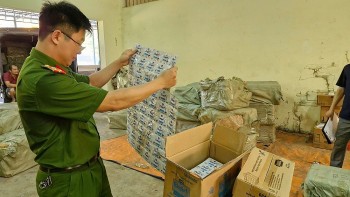 Nghệ An: Triệt phá đường dây buôn bán gần 480.000 sản phẩm kem đánh răng, dầu gội giả