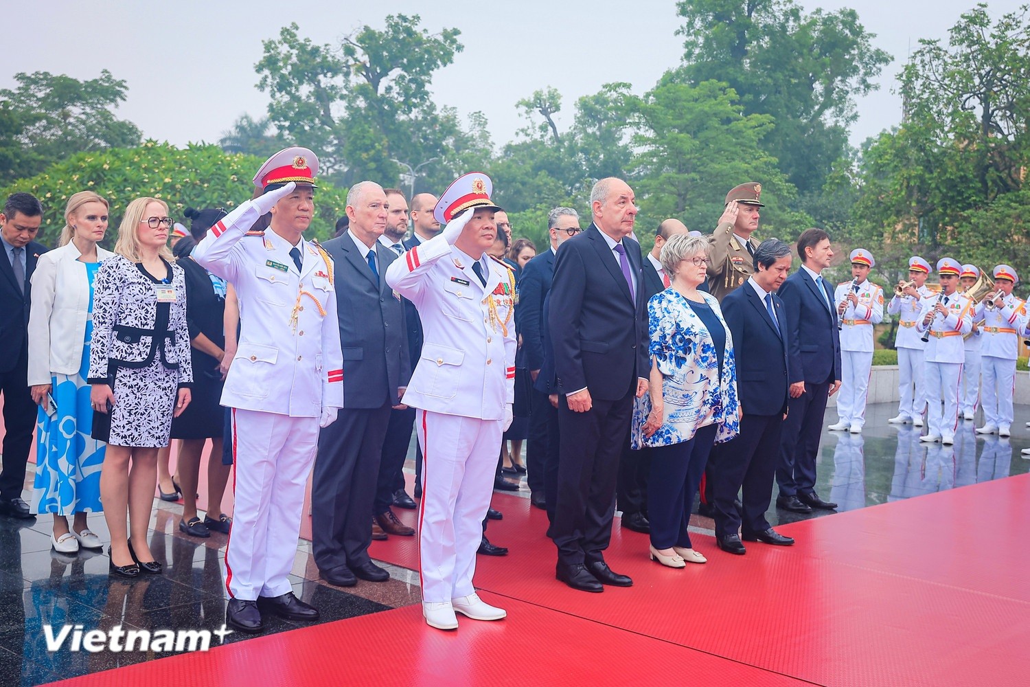 Chủ tịch nước Lương Cường chủ trì lễ đón Tổng thống Hungary