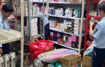 Cà Mau: Thu giữ hơn 2.000 sản phẩm mỹ phẩm không rõ nguồn gốc