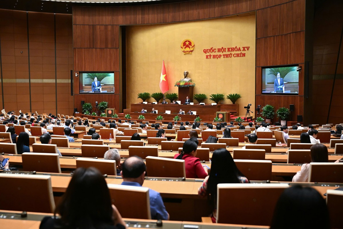 Sáng 28/5/2025: Quốc hội thảo luận ở hội trường về dự án Luật sửa đổi, bổ sung một số điều của Luật Sử dụng năng lượng tiết kiệm và hiệu quả