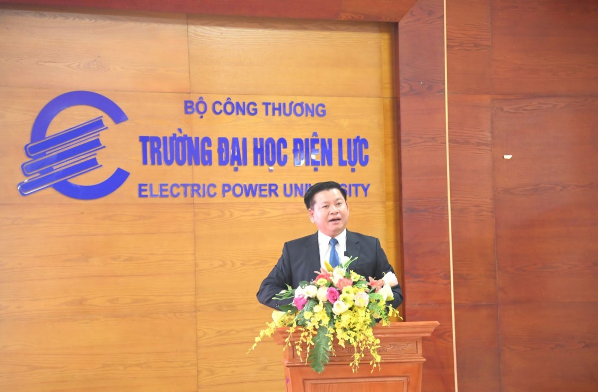 PGS.TS. Đinh Văn Châu phát biểu tại Lễ bế mạc. PGS.TS. Đinh Văn Châu phát biểu tại Lễ bế mạc.