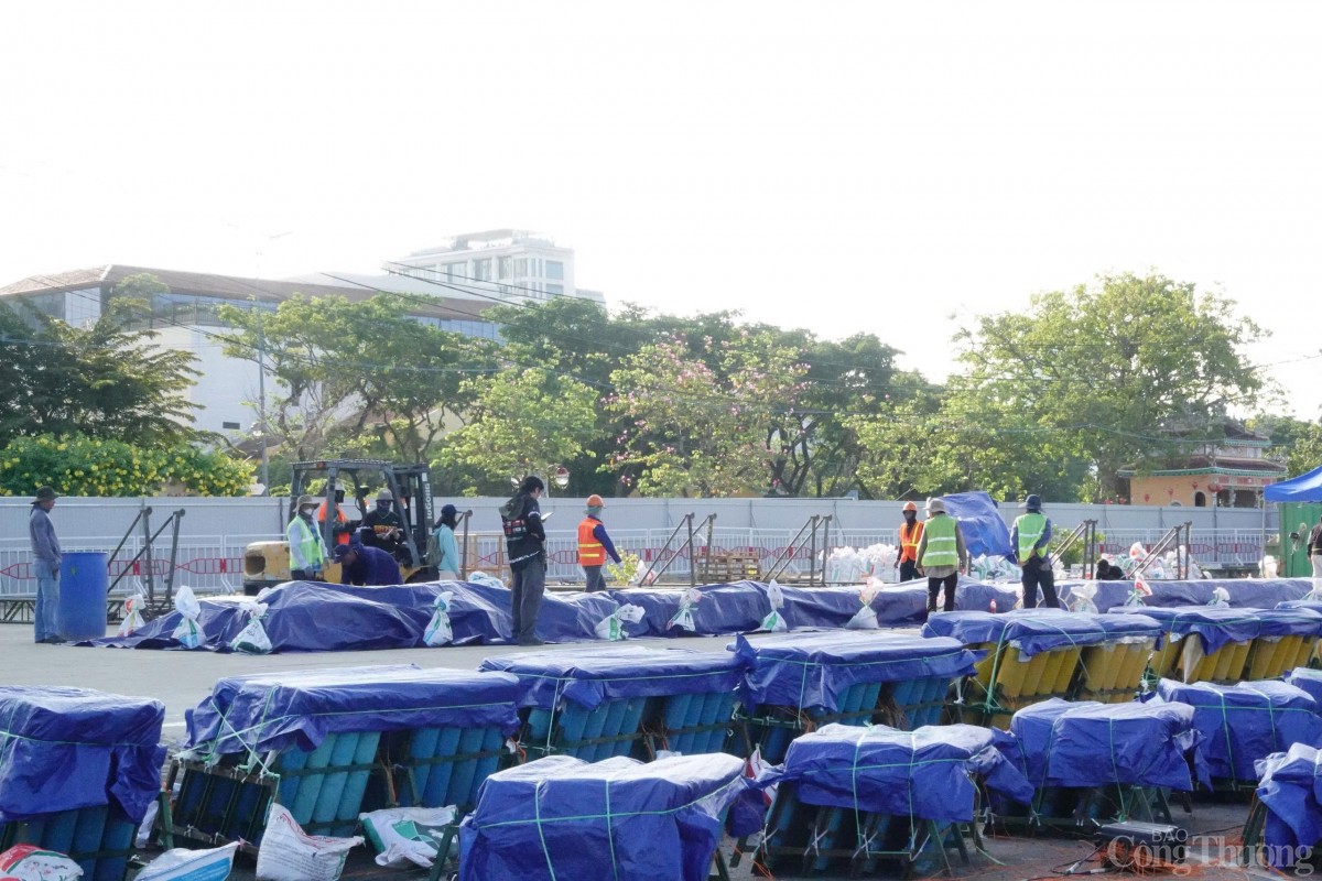 Khu vực bài trí trận địa pháo hoa của đội Đà Nẵng