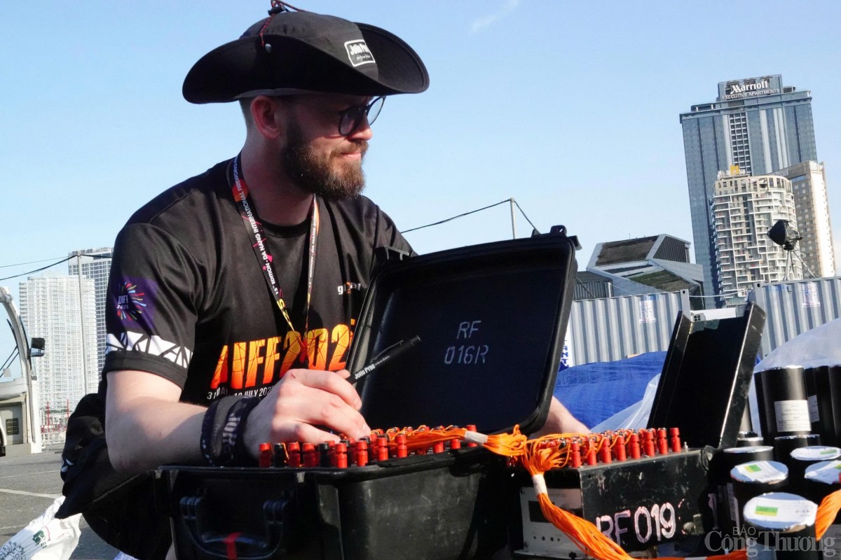 nhà vô địch DIFF 2024 JoHo Pyro Professional Fireworks AB đến từ Phần Lan sẽ thắp sáng bầu trời Đà Nẵng với màn trình diễn  “Nordic Lights”, lấy cảm hứng từ hiện tượng cực quang kỳ ảo tại Bắc Âu.