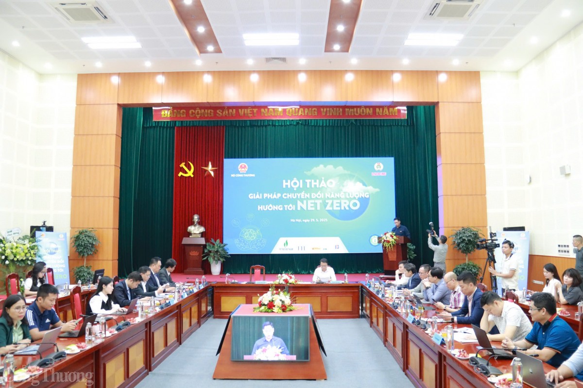 Hội thảo “Giải pháp chuyển đổi năng lượng hướng tới Net Zero” Hội thảo “Giải pháp chuyển đổi năng lượng hướng tới Net Zero”