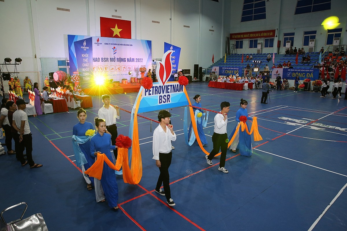 Mỗi năm 1 lần, BSR tổ chức Hội thao mở rộng nhằm nâng cao thể chất, tinh thần cho NLĐ và nâng cao văn hóa doanh nghiệp