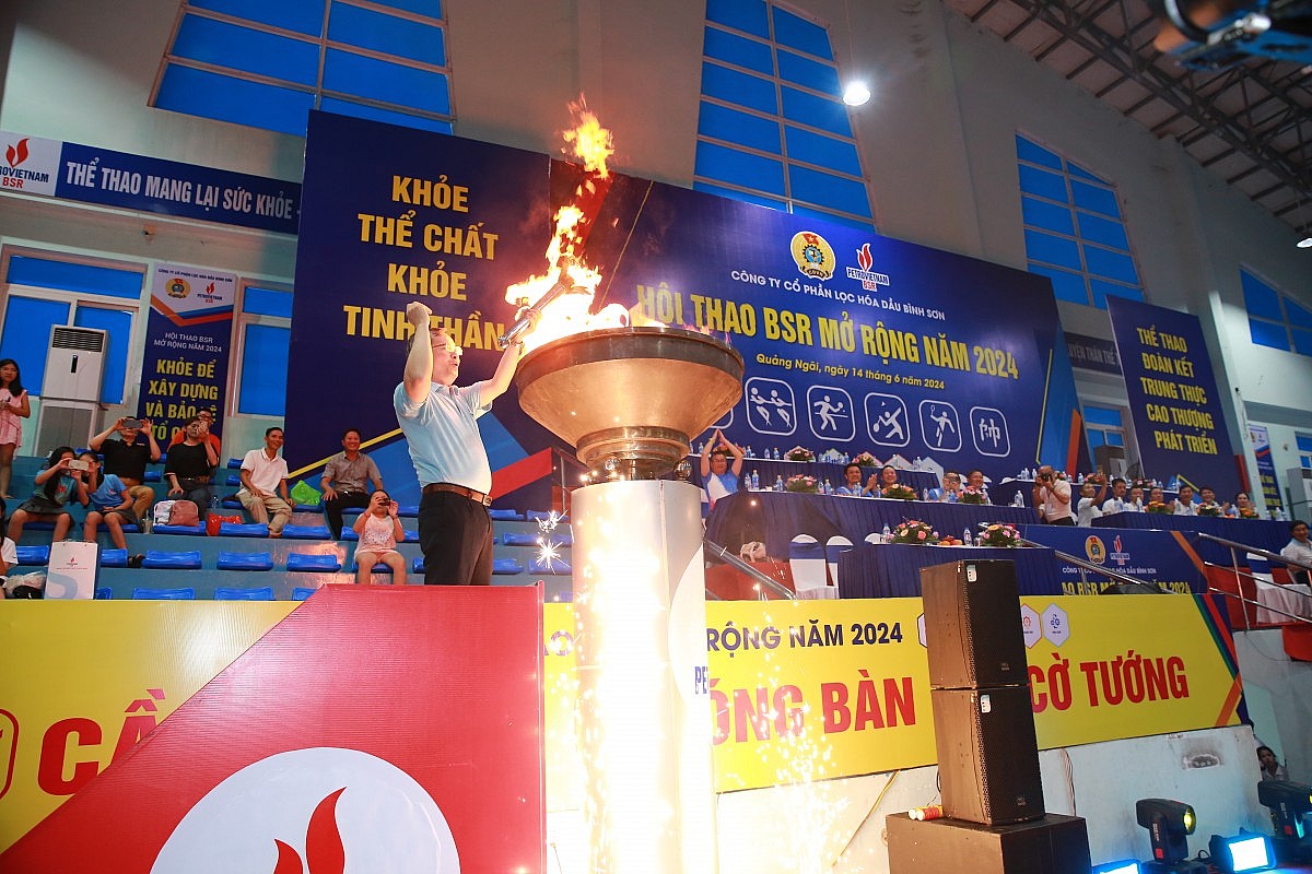 Với hệ giá trị cốt lõi “Chính trực - Chuyên nghiệp - Đoàn kết - Sáng tạo - Hiệu quả”, BSR đã làm chủ công nghệ, sản xuất ra các sản phẩm chất lượng cao, đáp ứng hơn 30% nhu cầu xăng dầu cho đất nước và xây dựng, lan tỏa văn hóa doanh nghiệp. Ảnh: BSR tổ chức Hội thao BSR mở rộng năm 2024