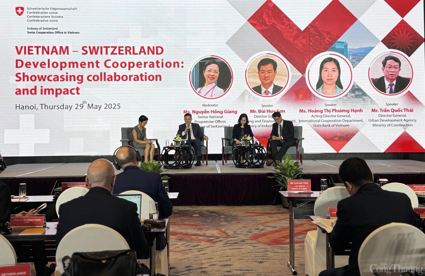 Thụy Sĩ rót thêm 50 triệu USD hỗ trợ Việt Nam đổimới