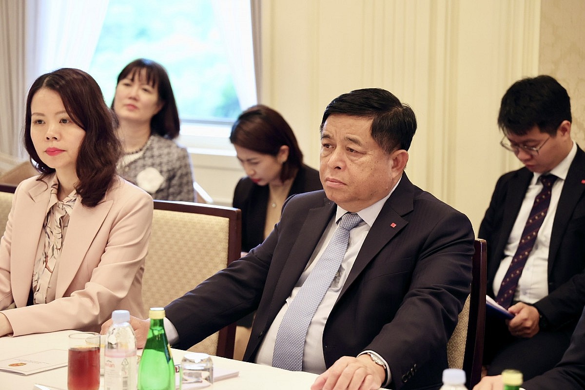 Phó Thủ tướng Nguyễn Chí Dũng nhấn mạnh: Các cấp lãnh đạo Việt Nam rất hoan nghênh các dự án của Tập đoàn SK, đồng thời khẳng định SK là đối tác chiến lược, quan trọng của Việt Nam. Ảnh: VGP/Thu Sa