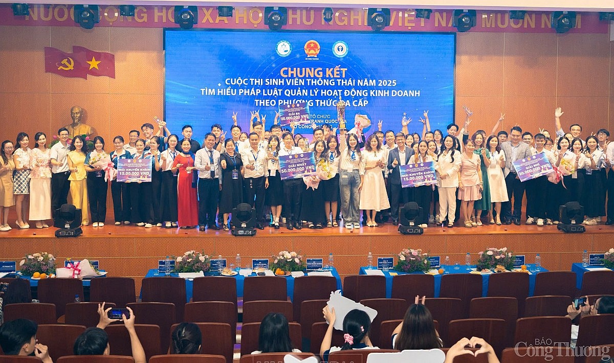 Quán quân “sinh viên thông thái” năm 2025 chính thức lộ diện Quán quân “sinh viên thông thái” năm 2025 chính thức lộ diện