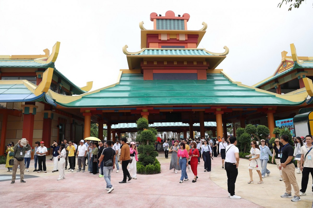 Hà Nam đang là điểm đến hấp dẫn du khách. Ảnh: Hồng Hạnh Hà Nam đang là điểm đến hấp dẫn du khách. Ảnh: Hồng Hạnh