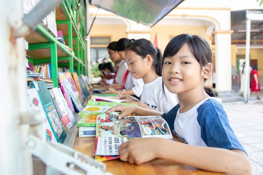 Học sinh có không gian thư viện giúp nâng cao kiến thức cũng như thư giãn sau mỗi buổi học. Ảnh: Phạm Tâm