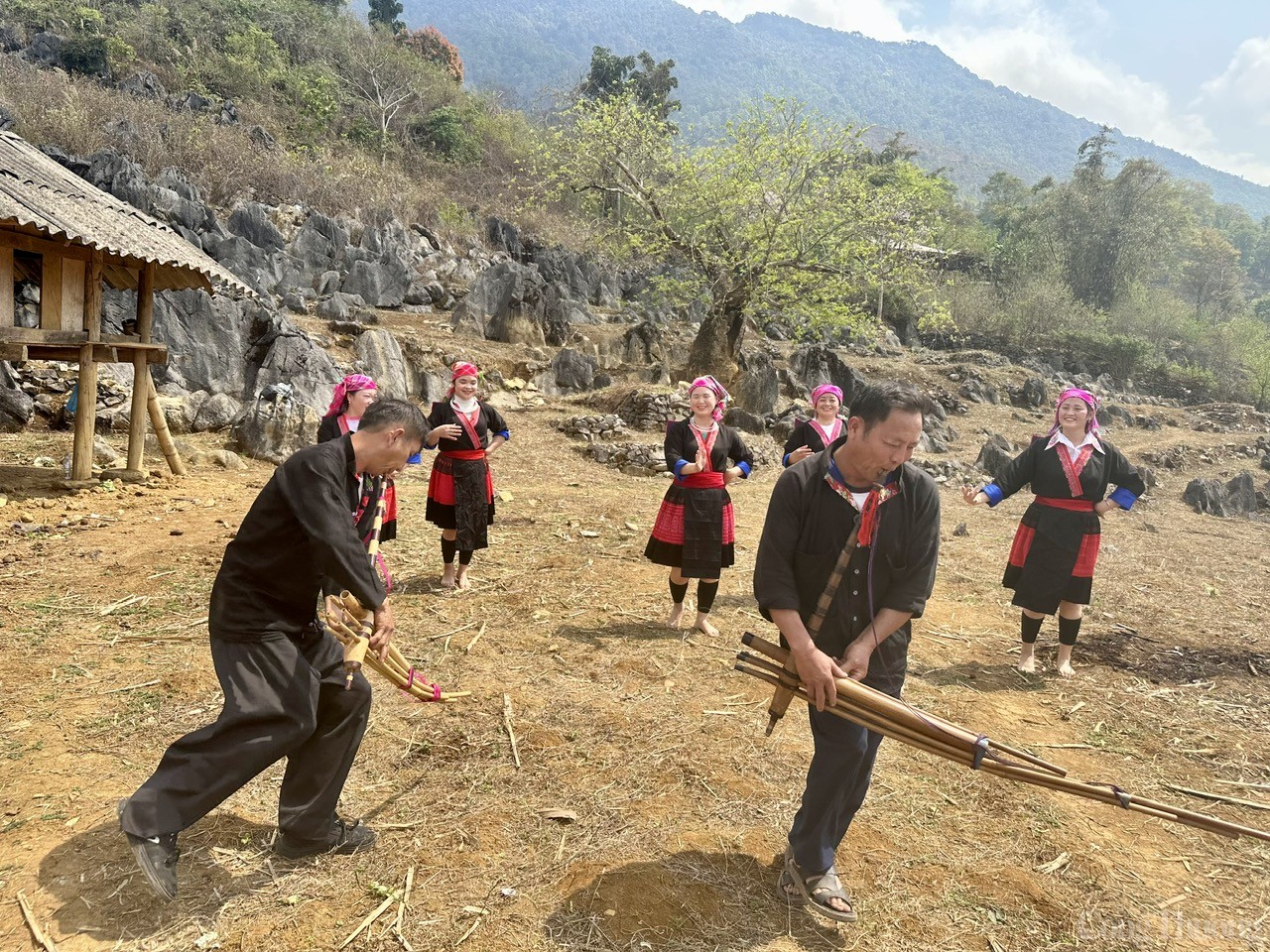 Giữ lửa đam mê - Sứ mệnh thiêng liêng của người làm Giữ lửa đam mê - Sứ mệnh thiêng liêng của người làm