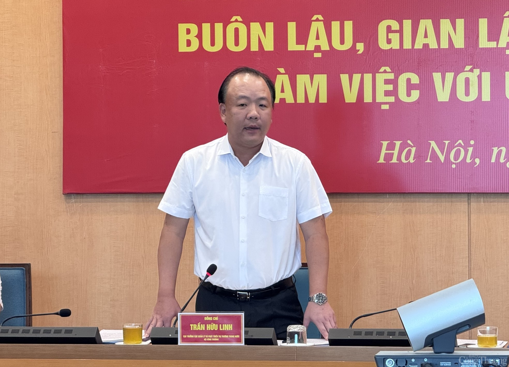 Chống hàng giả, hàng lậu: 'Cao điểm là phải mạnh tay' Chống hàng giả, hàng lậu: 'Cao điểm là phải mạnh tay'