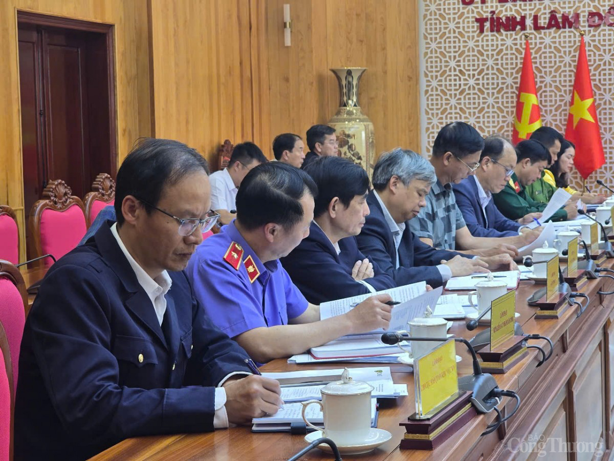 Lâm Đồng: Phạt kịch khung, không nương nhẹ với hàng giả Lâm Đồng: Phạt kịch khung, không nương nhẹ với hàng giả