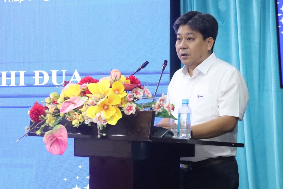 Đảng ủy viên, Phó giám đốc, Chủ tịch Công đoàn Nhà máy Trần Ngọc Hưởng phát động phong trào thi đua giai đoạn 2025 - 2030 Đảng ủy viên, Phó giám đốc, Chủ tịch Công đoàn Nhà máy Trần Ngọc Hưởng phát động phong trào thi đua giai đoạn 2025 - 2030