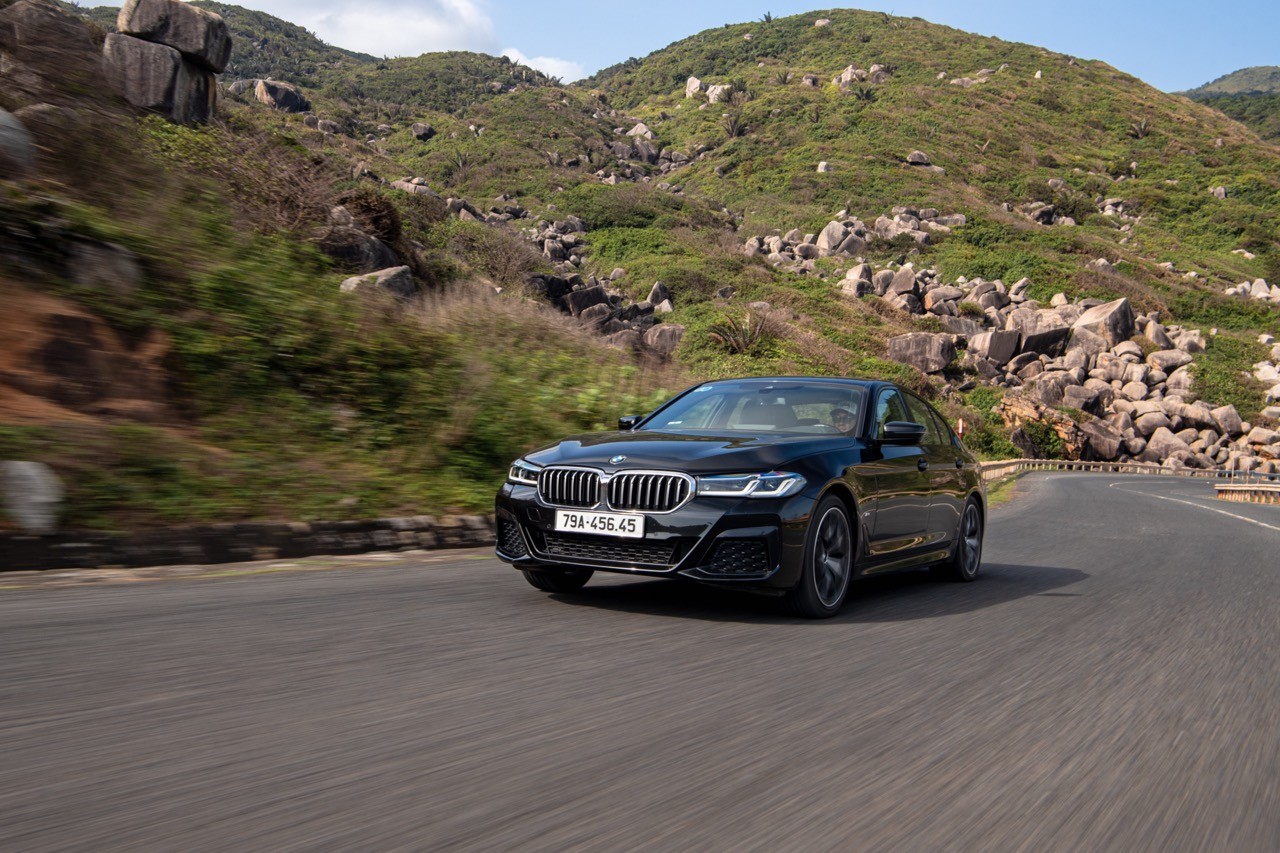 Chào hè sôi động cùng BMW với ưu đãi lên đến 100% lệ phí trước bạ