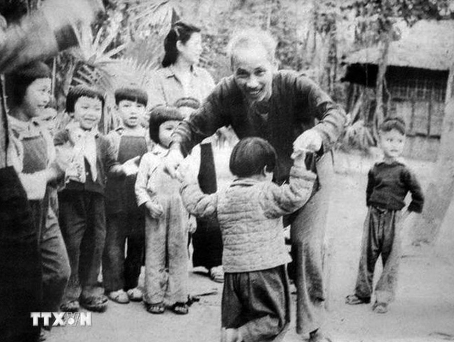 Thư Bác Hồ gửi các cháu thiếu niên nhi đồng Thư Bác Hồ gửi các cháu thiếu niên nhi đồng