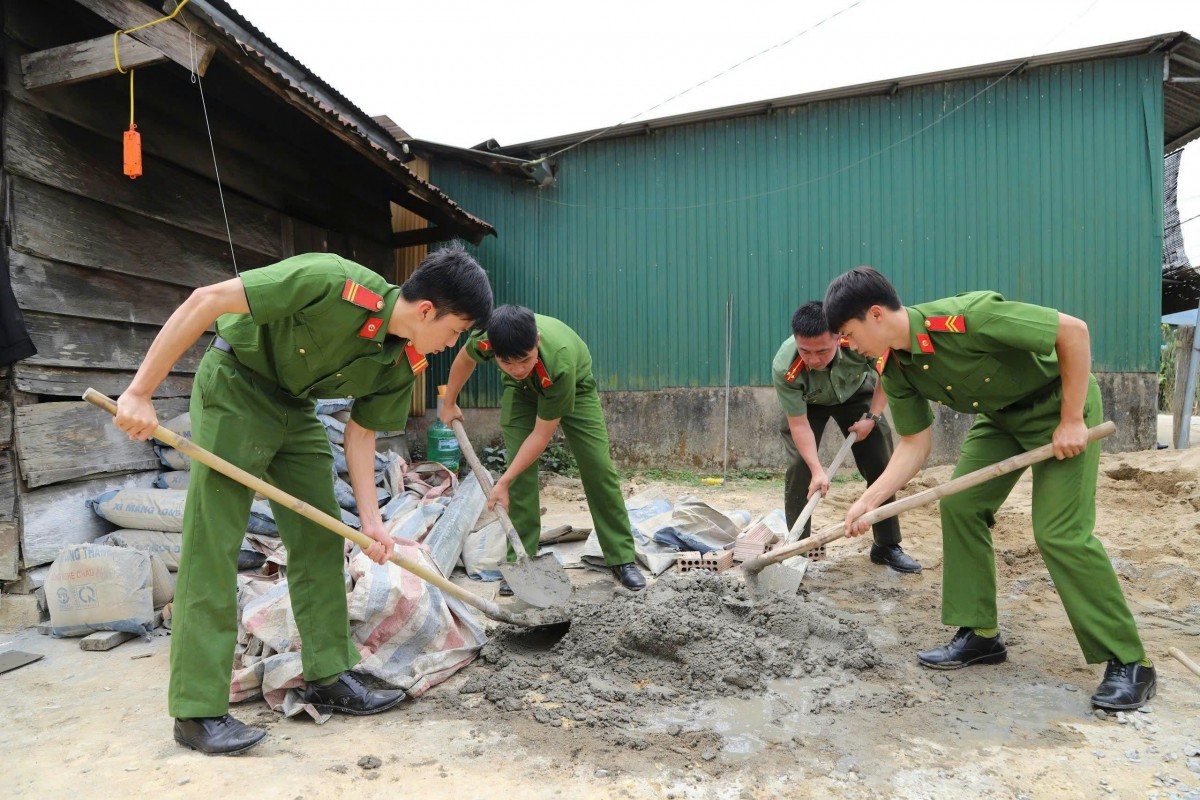 Bài 3: Vững mái ấm, sáng tương lai Bài 3: Vững mái ấm, sáng tương lai