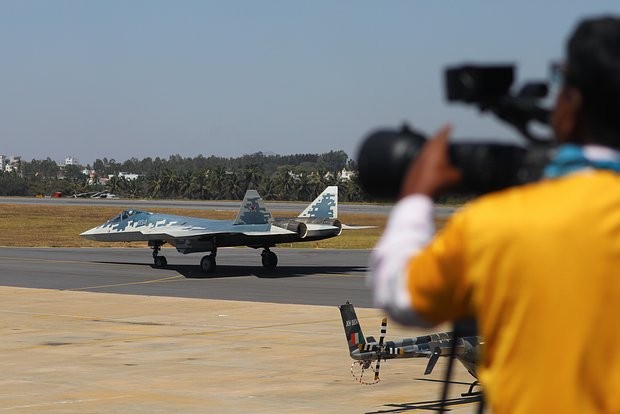 Tại sao máy bay Nga không được bảo vệ trước UAV Ukraine?