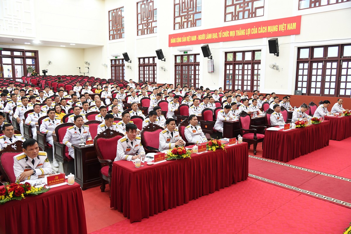 Các đại biểu tham dự đại hội