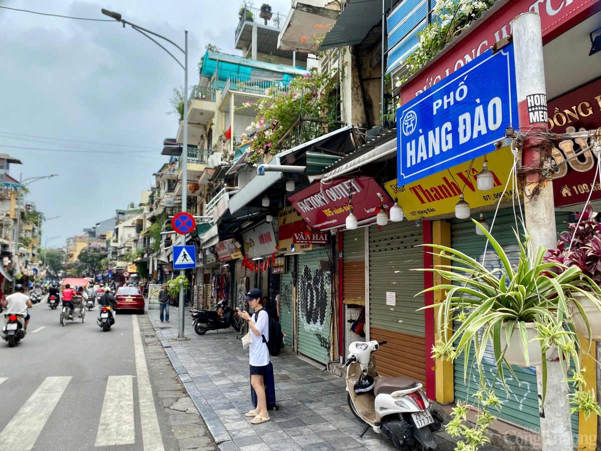 Phố cổ Hà Nội đìu hiu, hàng quán đồng loạt đóng cửa
