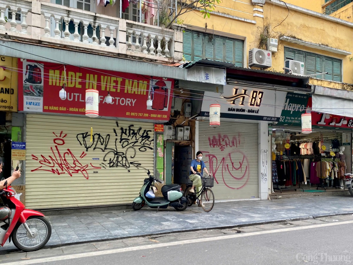 Phố cổ Hà Nội đìu hiu, hàng quán đồng loạt đóng cửa