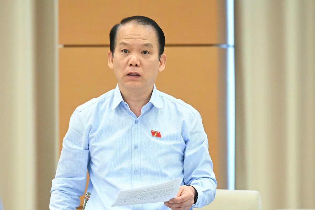 Chủ nhiệm Ủy ban Pháp luật và Tư pháp Hoàng Thanh Tùng